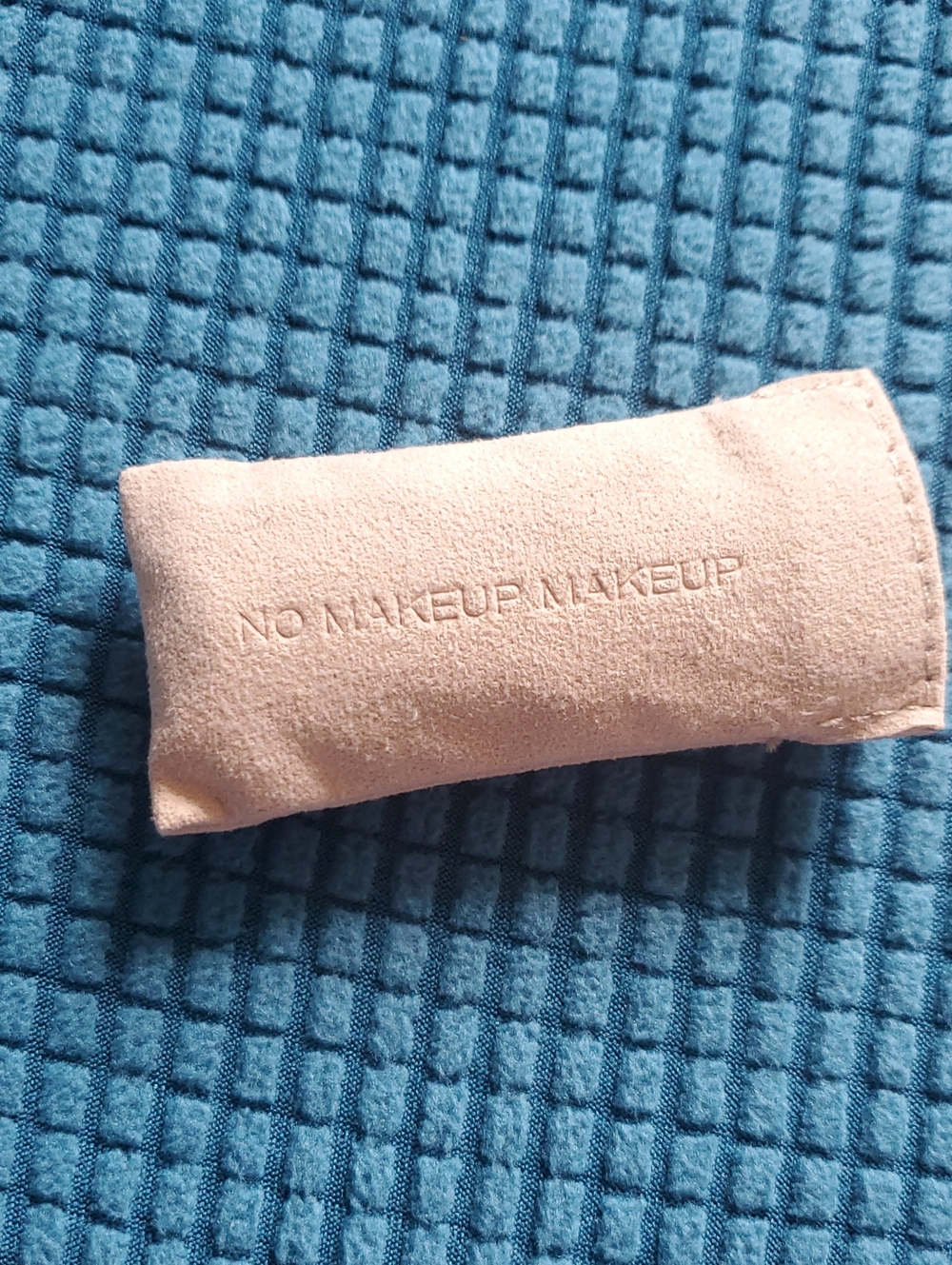 No Makeup Makeup Suede Lipstick Pouch